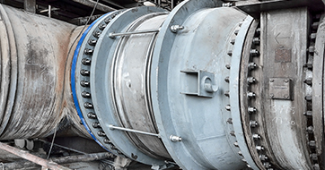 Refratory lined expansion joints