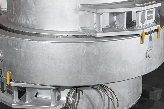 Fluid catalytic cracking bellows with additional stainless steel hoses to be connected to the test port.