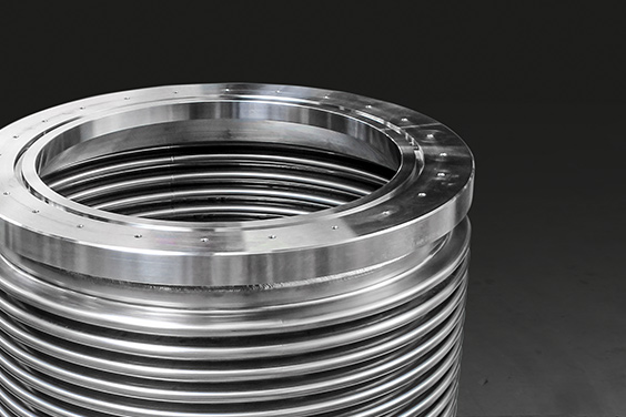 Vacuum-feedthrough-bellow-for-shaft-and-monolith-vessel__ For a shaft and monolith vessel at a European Spallation Source project