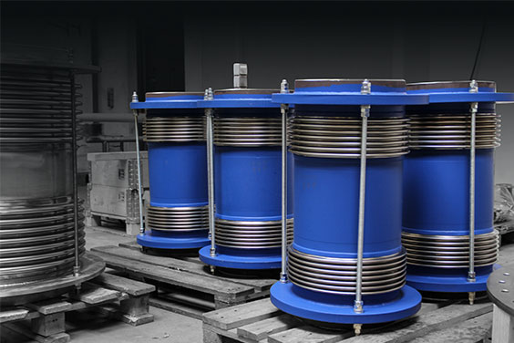 Lateral flexible piping bellows