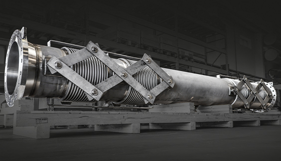 PANTOGRAPHIC LINKAGE PIPE BELLOWS FOR ABSORBING LARGE MOVEMENTS