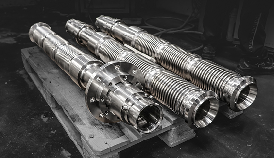 Triple fuelle en juntas de expansión axiales